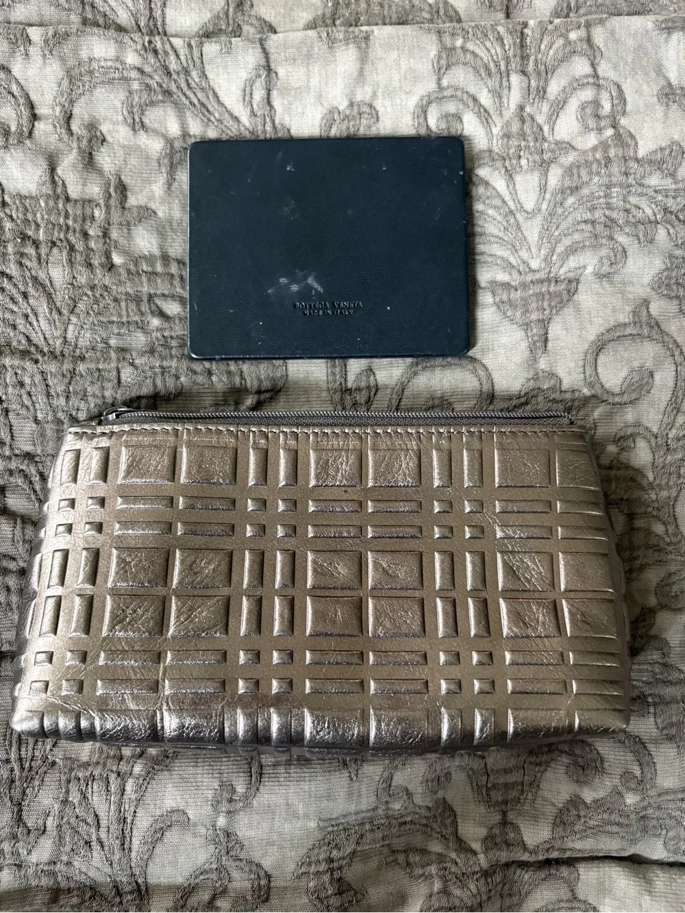 Burberry Metallic Gry/Sil Quilted LeatherZipPouch&BottegaVeneta LeatherCompactMi